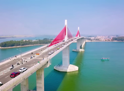Chính thức thông xe kỹ thuật cầu vượt biển Thuận An, thành phố Huế